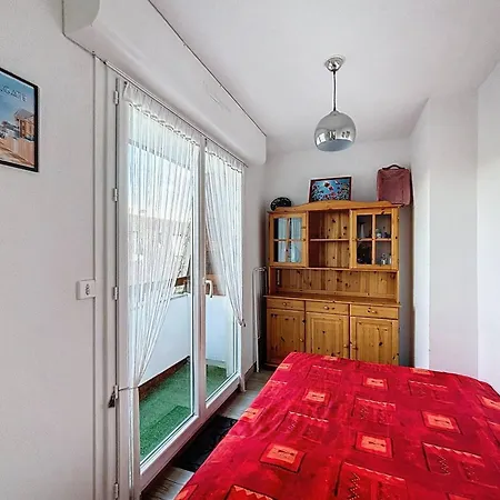 4 Pers, Balcons, Parking Prive, A 300m De La De Merville-franceville - Fr-1-465-37 Apartmán