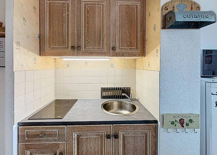 4 Pers, Balcons, Parking Prive, A 300m De La De Merville-franceville - Fr-1-465-37 Apartment *